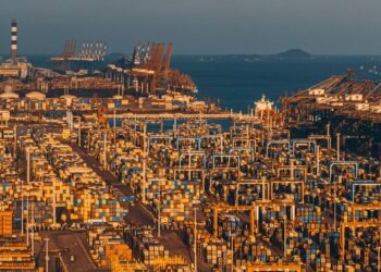 拉美合同物流市场年增3.5%，近岸外包将催生800万平米工业空间