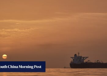 Strait of Hormuz Crisis Slashes China-Iran Trade by 90%