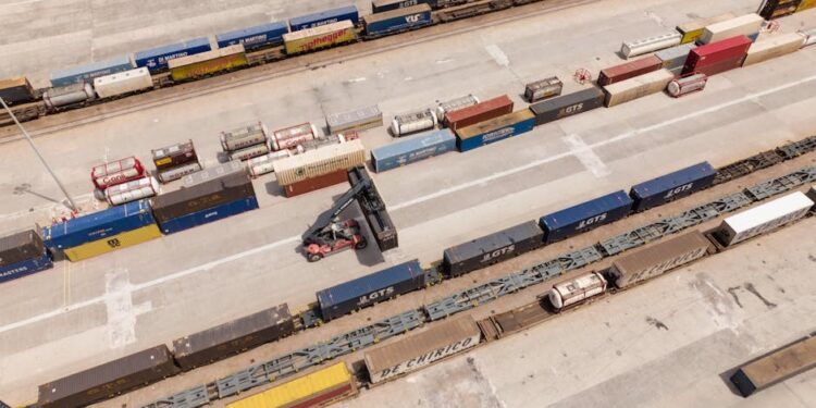 BlueBotics推 fleet manager 标准化与智能避障，全球超6000台ANT驱动车辆已落地