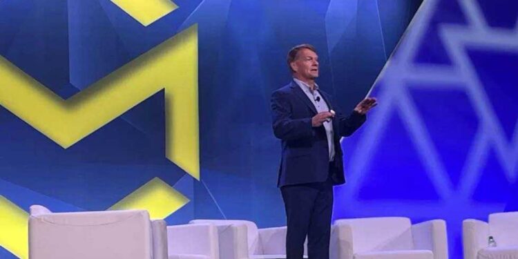 AI应用率一年飙升11个百分点，70%从业者认定其将冲击供应链