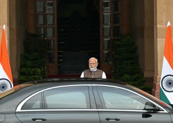 India Launches Dholera Chip SEZ: #1 Semiconductor Hub in South Asia