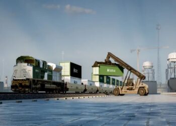 阿联酋-阿曼238公里铁路物流走廊完成40%