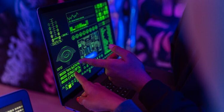 林德推出车队管理平台及电动平衡重叉车