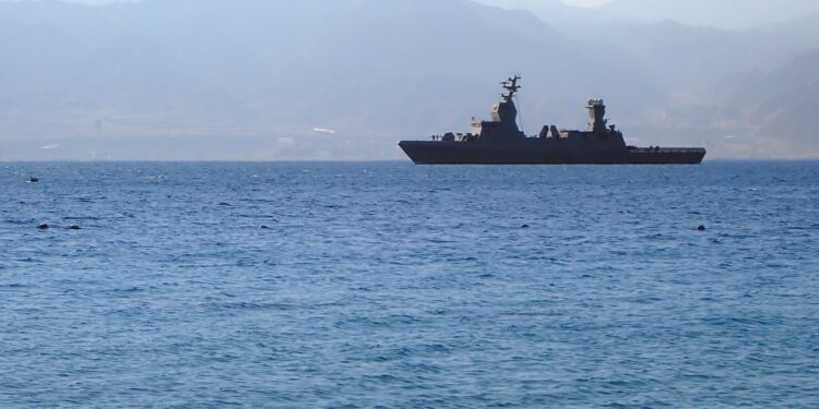 氦气供应中断致AI芯片产能承压，卡塔尔供应占比达30%至38%