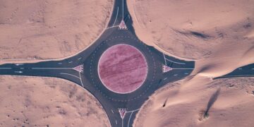 伊朗冲突冲击日本光刻胶溶剂供应，丙二醇醚价格暴涨92%