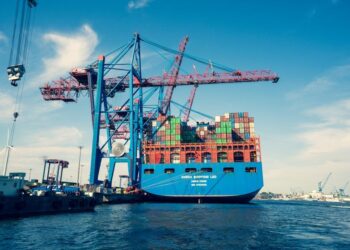 COSCO SHIPPING 2025 Net Profit: RMB 35.216B, Debt Ratio 41.42%