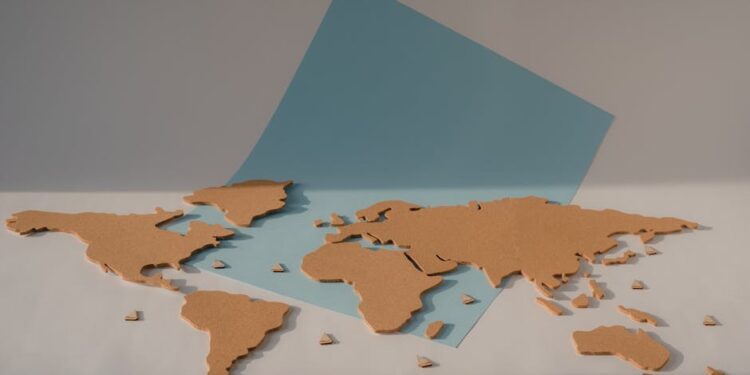 泰国出口或下滑3%至329亿美元，地缘冲突冲击中东市场