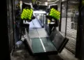 FedEx Chooses Partnerships Over Proprietary Tech: How the $84B Logistics Giant is Transforming Its Automation Strategy