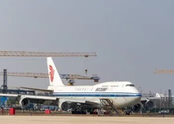 AI热潮冲击空运物流:氦气短缺致供应链承压 — The Loadstar