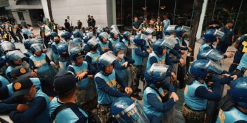 Samsung Strike Blocked Amid $30B Bonus Dispute