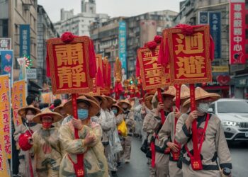 三星工会 strike 被叫停，45000 人罢工危机暂缓