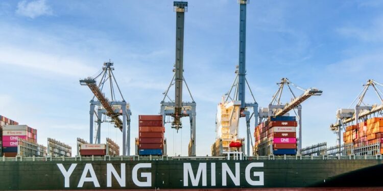 亚马逊开放全链路物流服务冲击快递股 — seekingalpha.com