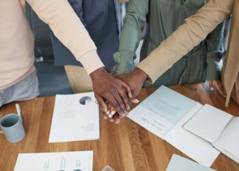 Blockchain Cuts Supply Chain Finance Risk by 37%