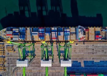 2026 Supply Chain Trends: 6 Strategic Shifts