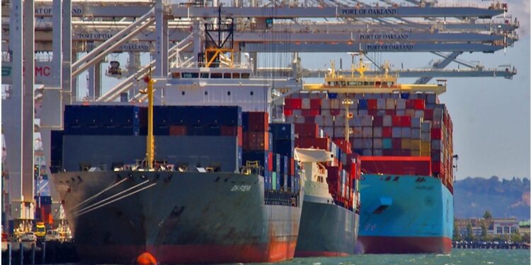 奥克兰港4月出口量超进口量 — FreightWaves