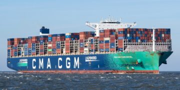 CMA CGM Q1 net profit falls 78% to $250M amid Hormuz conflict