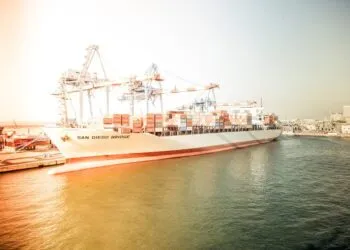 Kuehne+Nagel与Hapag-Lloyd合作减排，海洋货运碳排放目标明确