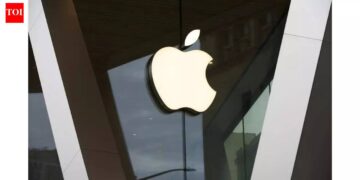 苹果重启与英特尔合作，供应链承压致台积电产能逼近极限 — timesofindia.indiatimes.com
