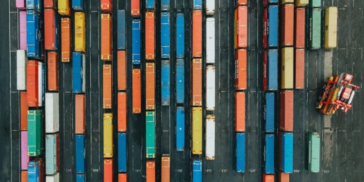 DP World联合南非纳德银行推出5亿美元非洲贸易融资计划 — www.bloomberg.com