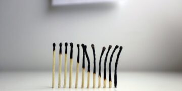 孟加拉国1000亿美元出口目标承压，物流成本高出越南1.5倍 — www.thedailystar.net