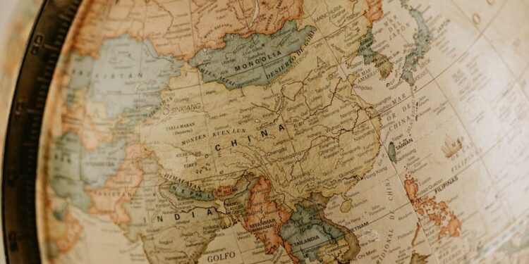 Court Overturns Trump’s 10% Global Tariffs — www.freightwaves.com