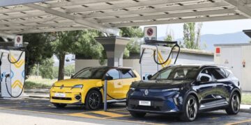 Renault Cuts Supplier CO₂ 30% by 2030, Targets 35% Battery Emissions Drop