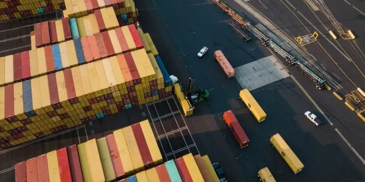 Air freight rates up 32.7% YoY amid AI demand, Gulf capacity gaps