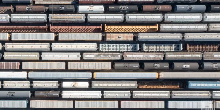 U.S. Intermodal Volume Rises 10.9% as Carload Growth Lags