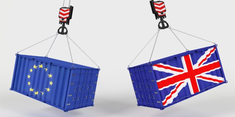 英国脱欧十年致跨境物流成本上升、通关耗时翻倍、中小企业出口萎缩