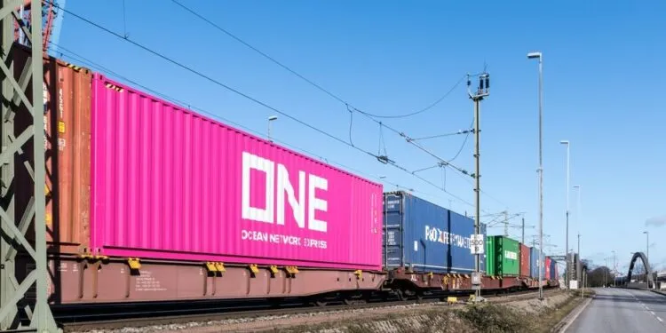 BNSF launches $4bn Barstow hub amid UP-NS merger scrutiny