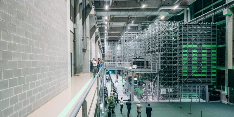 Movu Robotics营收突破3亿欧元增长50% — Logistics Business