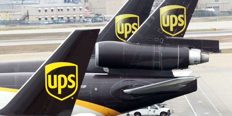 UPS斥资5000万美元推墨美空运服务 — Transport Topics