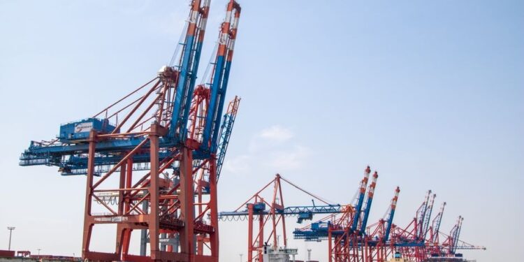 Aramex 获评中东及北非最可持续物流企业,2030 年减排目标明确