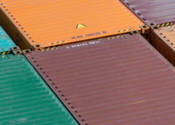 Leidos 联手 DHL 供应链竞标英国国防部物流合同,SCIP 平台完成 MOD 云迁移