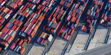 Amazon trucking expansion triggers 3.2% FreightWaves index drop
