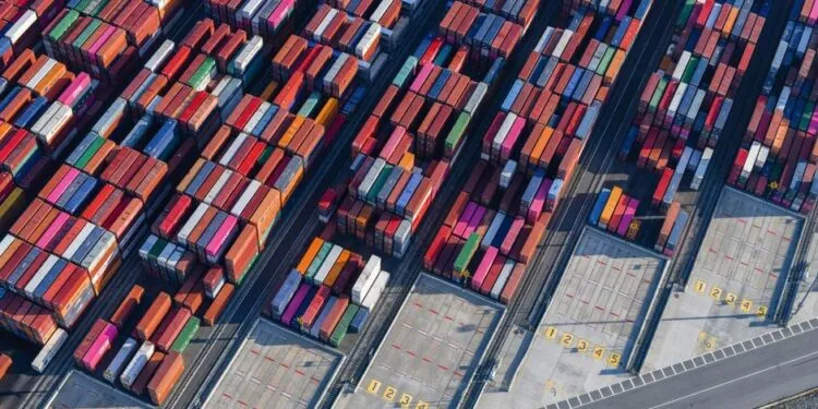 Amazon trucking expansion triggers 3.2% FreightWaves index drop