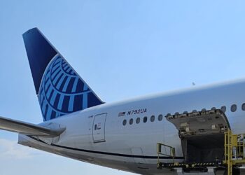 United Airlines cargo revenue rises 22.6% to $527M on Iran war-driven rates