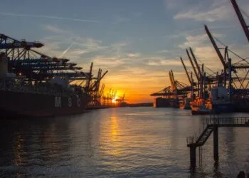 75% of Procurement Pros Cite Middle East Conflict as Top Supply Chain Risk