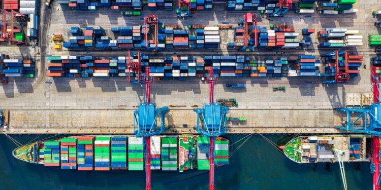 巴西7月大豆出口量增9.3%，收入同比大涨17.4%