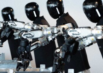 英国人形机器人公司 Humanoid 获 1.52 亿美元融资，加速工业级部署