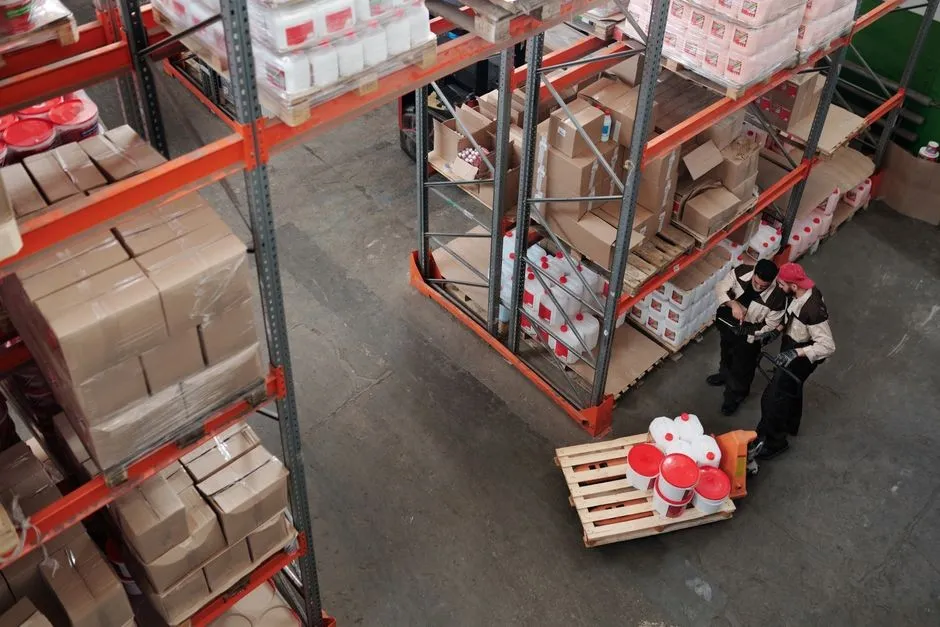 当日达与次日达履约经济账：承诺工程如何重塑交付成本