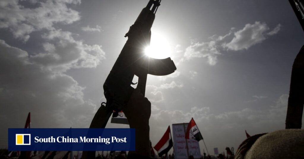 Houthi blockade cuts Red Sea traffic 40%, raises Middle East conflict risk