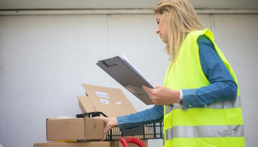 UK Exporters Face New US Customs Rules Amid 10.3% Drop