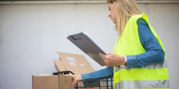 英国对美出口骤降10.3%，新海关规则倒逼企业重构跨境物流