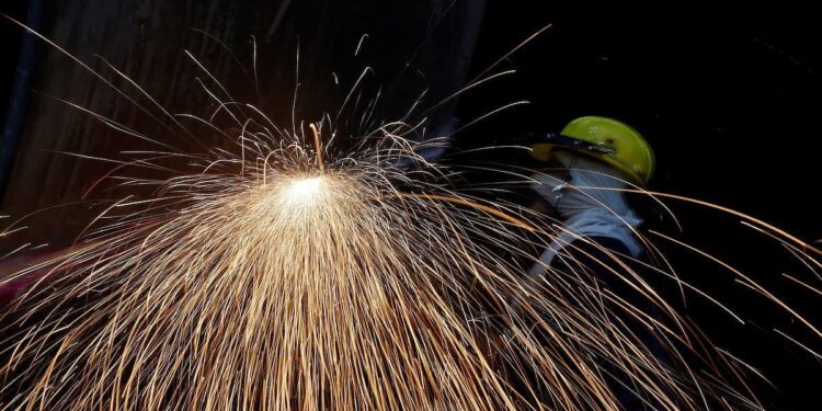 印度工业产值6月同比增7.3%，制造业与电力双轮驱动