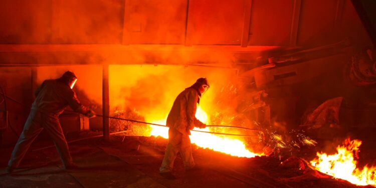Fire kills 28 at Huiteng Shoes factory in Jinjiang