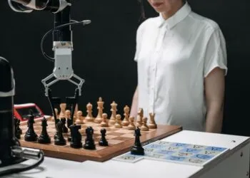 AI hardware drives 4% air freight growth amid e-commerce slump