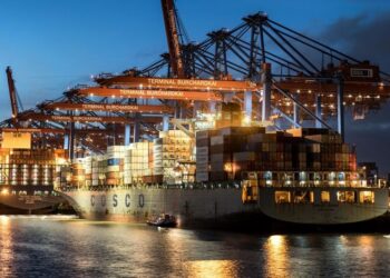 FedEx spins off Freight unit; FDXF trades on NYSE, joins Dow Jones