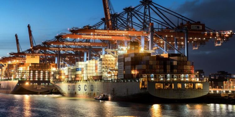 FedEx spins off Freight unit; FDXF trades on NYSE, joins Dow Jones