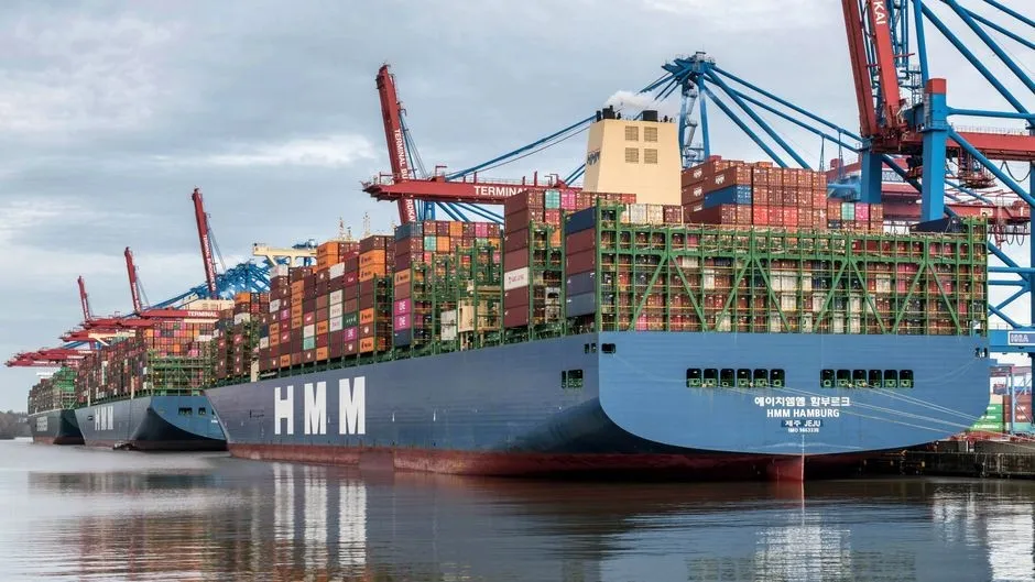 Supply Chain Hiring Shrinks 12%, AI Drives Restructuring Not Replacement